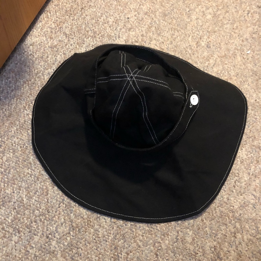 Solumbra sun precautions hat black